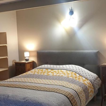 Chez Émile logement entier 2 chambres jardin privé Humes-Jorquenay Buitenkant foto