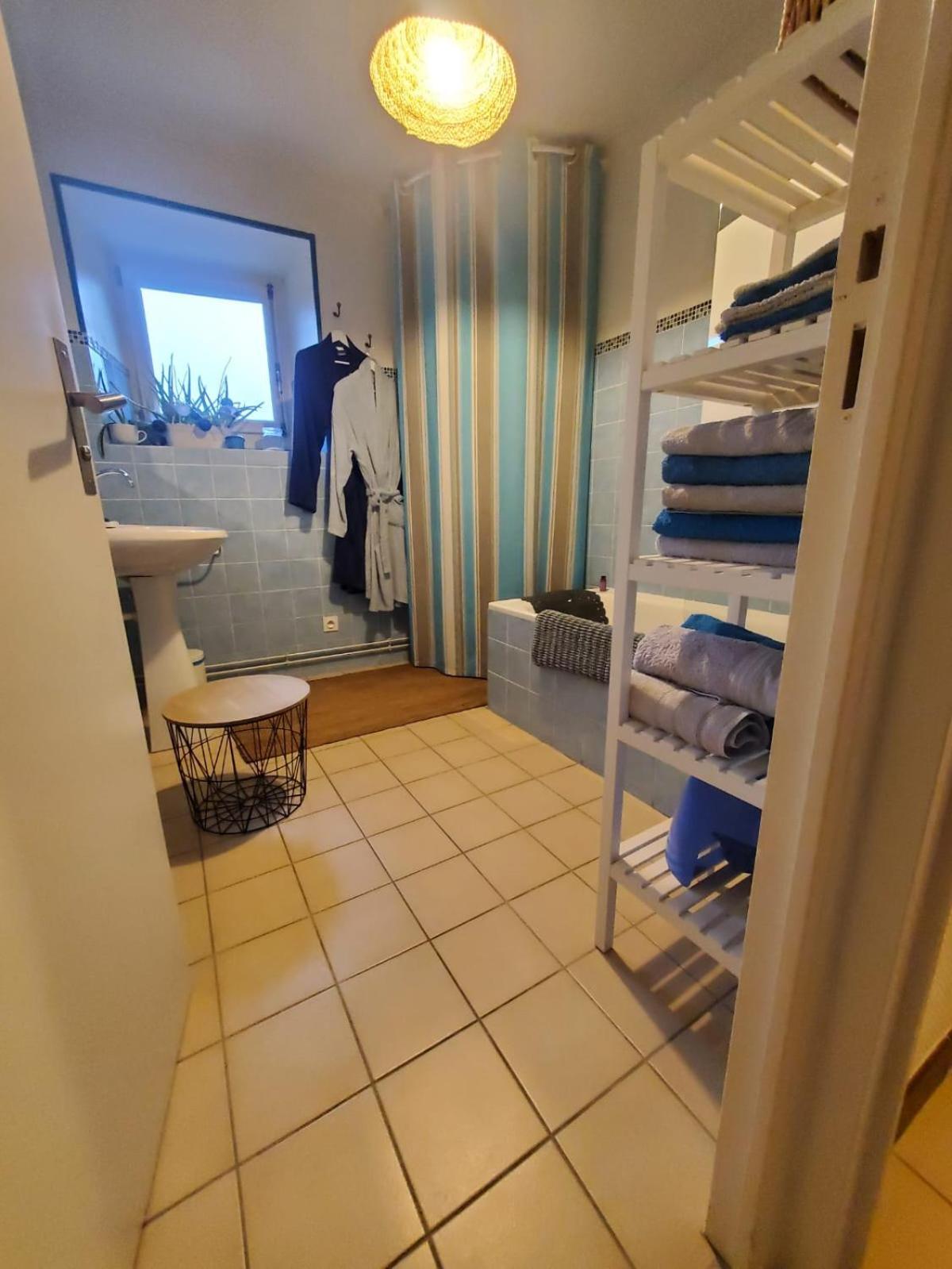 Chez Émile logement entier 2 chambres jardin privé Humes-Jorquenay Buitenkant foto