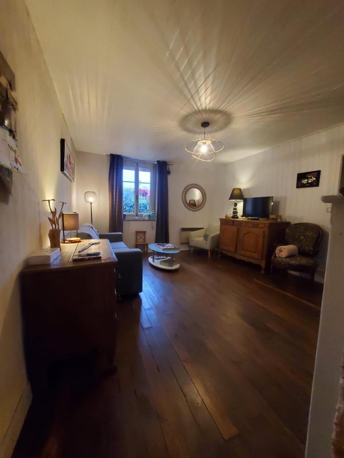 Chez Émile logement entier 2 chambres jardin privé Humes-Jorquenay Buitenkant foto